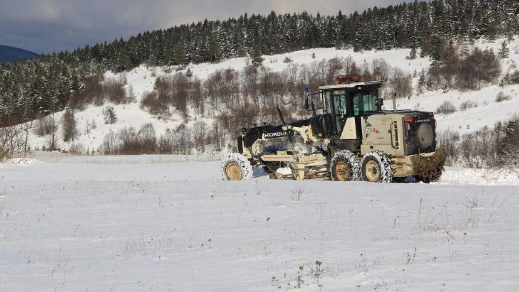    Sinop'ta kar nedeniyle ilk günden 132 köy yolu kapandı   