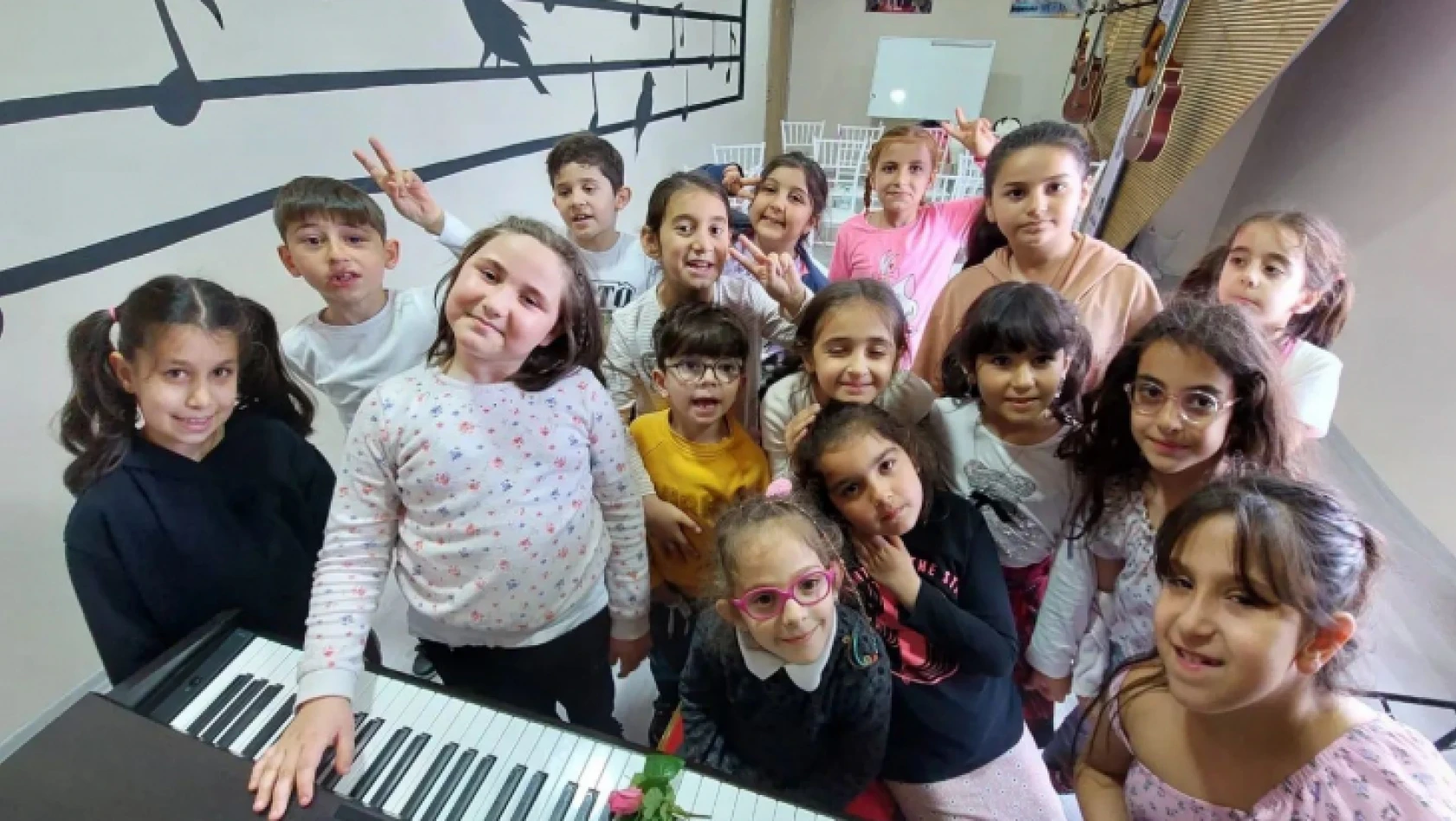 'Köy Çocuk' projesinde çocuklar müzikle büyüyor