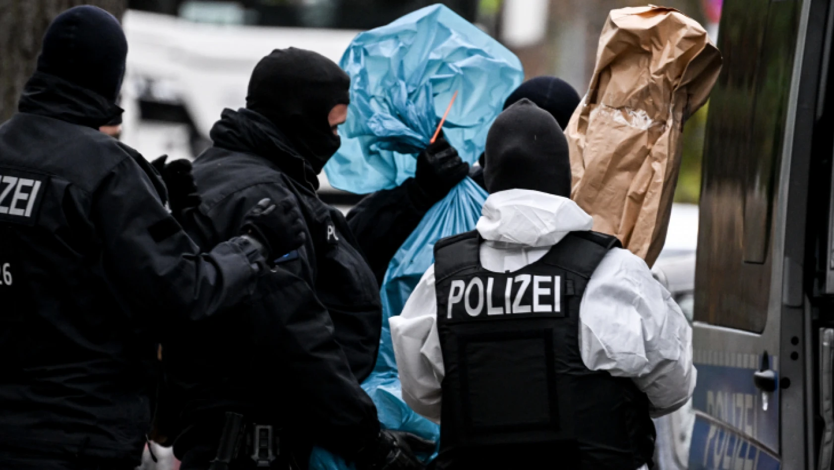 Almanya'da darbe şüphesi , 25 kişi gözaltına alındı