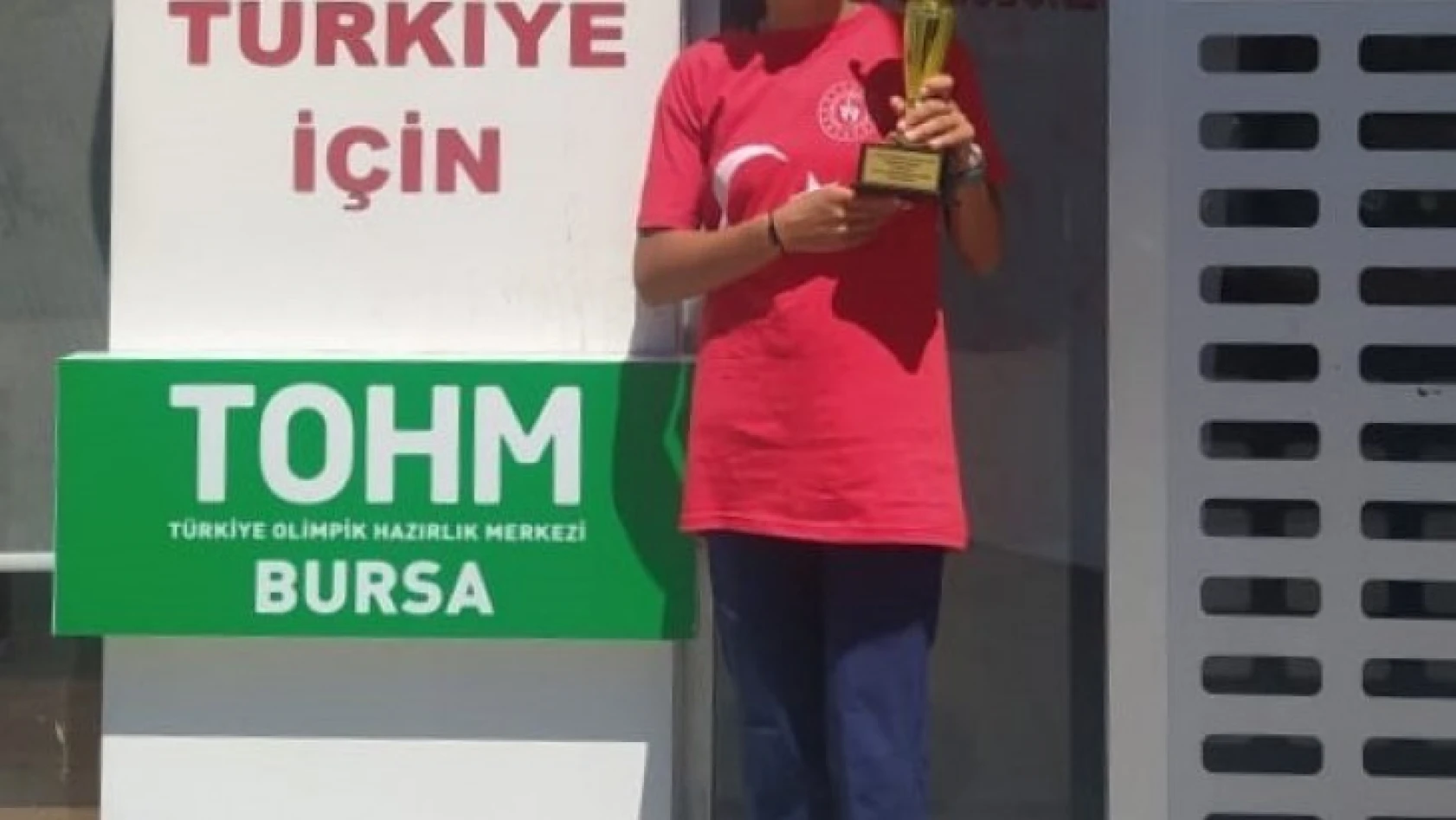 Balkan Maraton Koşusu'nda milli takım adına İzmit Belediyesporlu Dilan koşacak