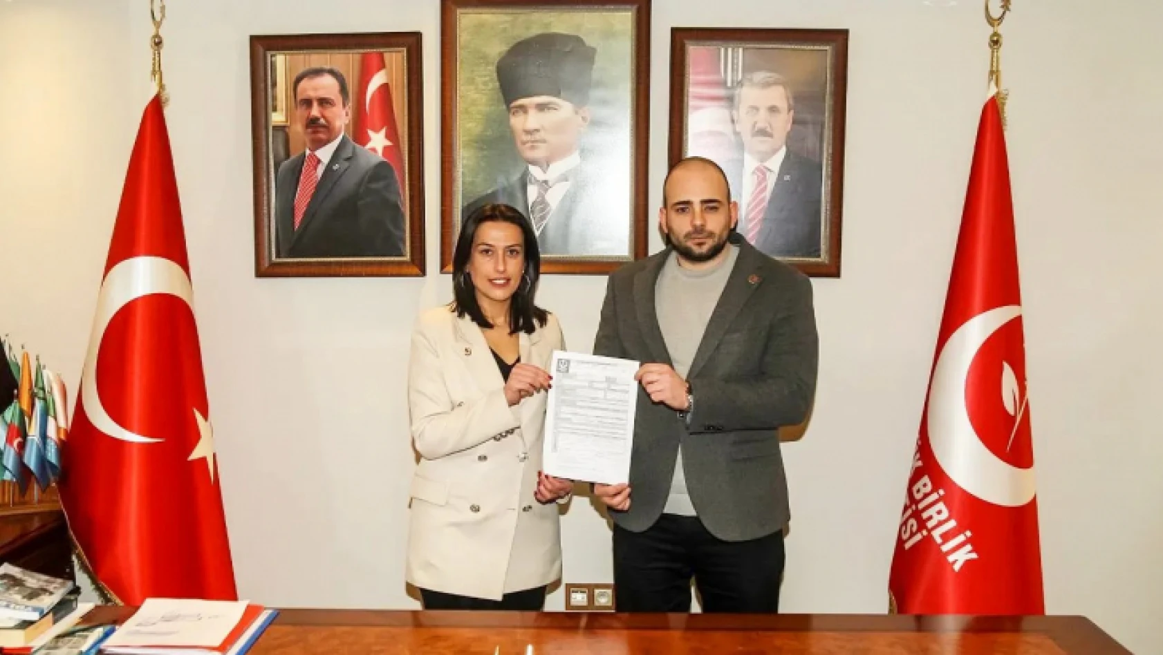 BBP Derince Kadın Kolları Başkanı Aysun Demirel istifa edip milletvekili aday adayı oldu