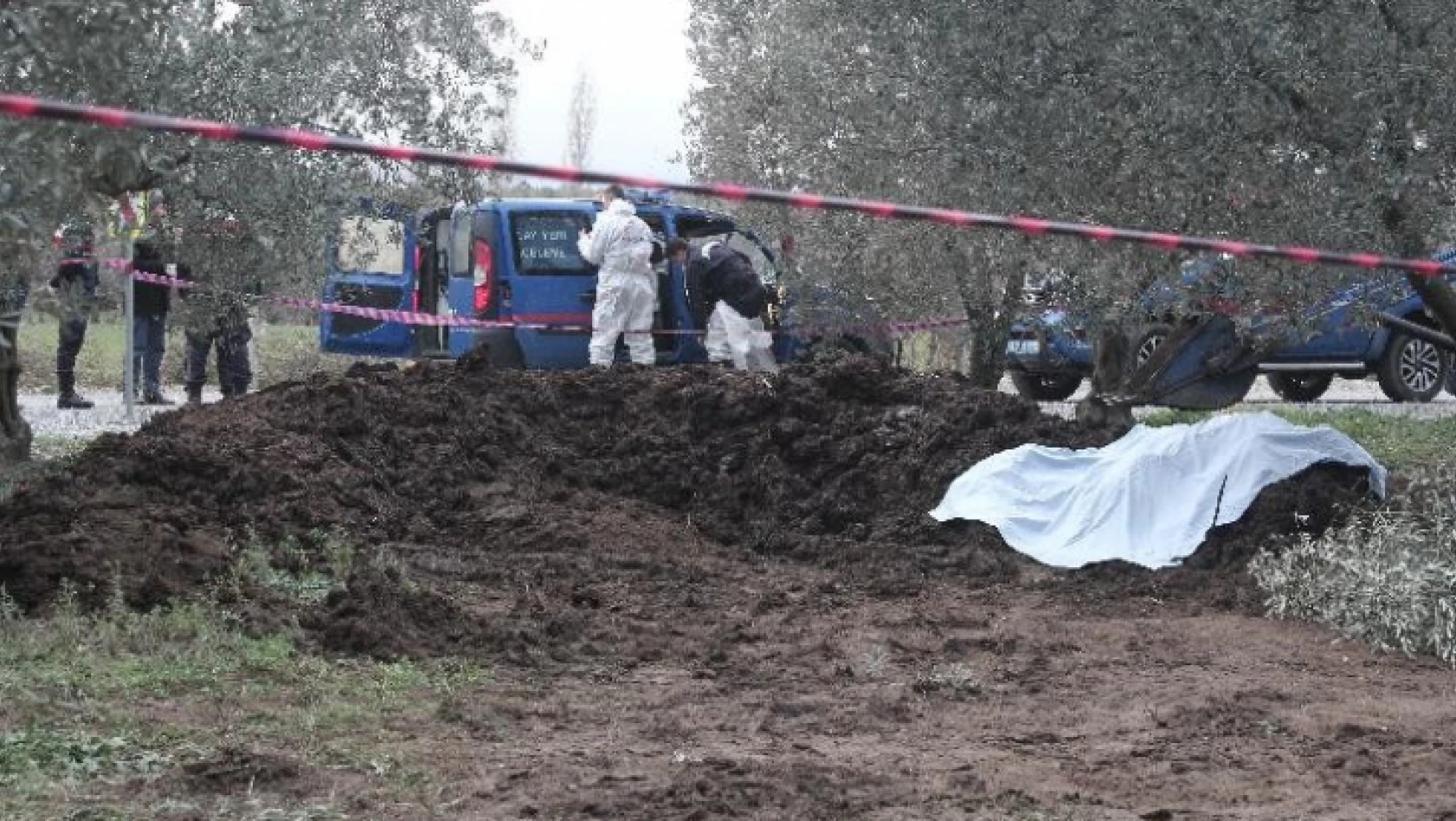 Bursa'da vahşet ! Hayvan gübresinin içinde kadın cesedi bulundu