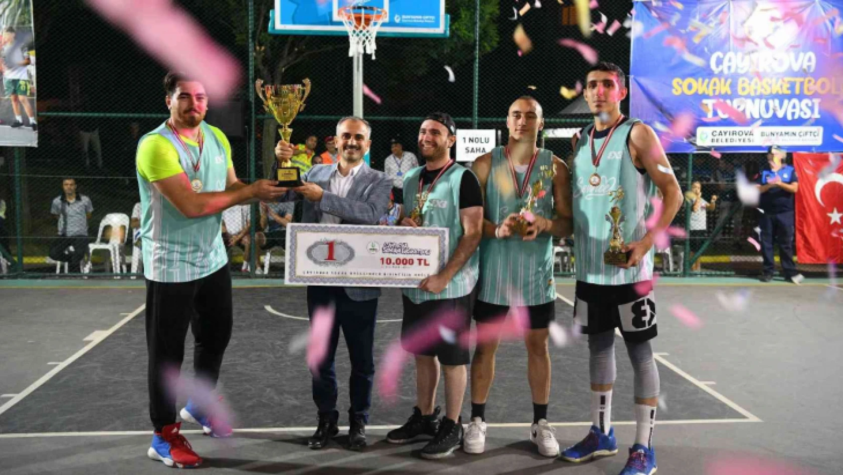 Çayırova'da basketbol turnuvası festival havasında geçti