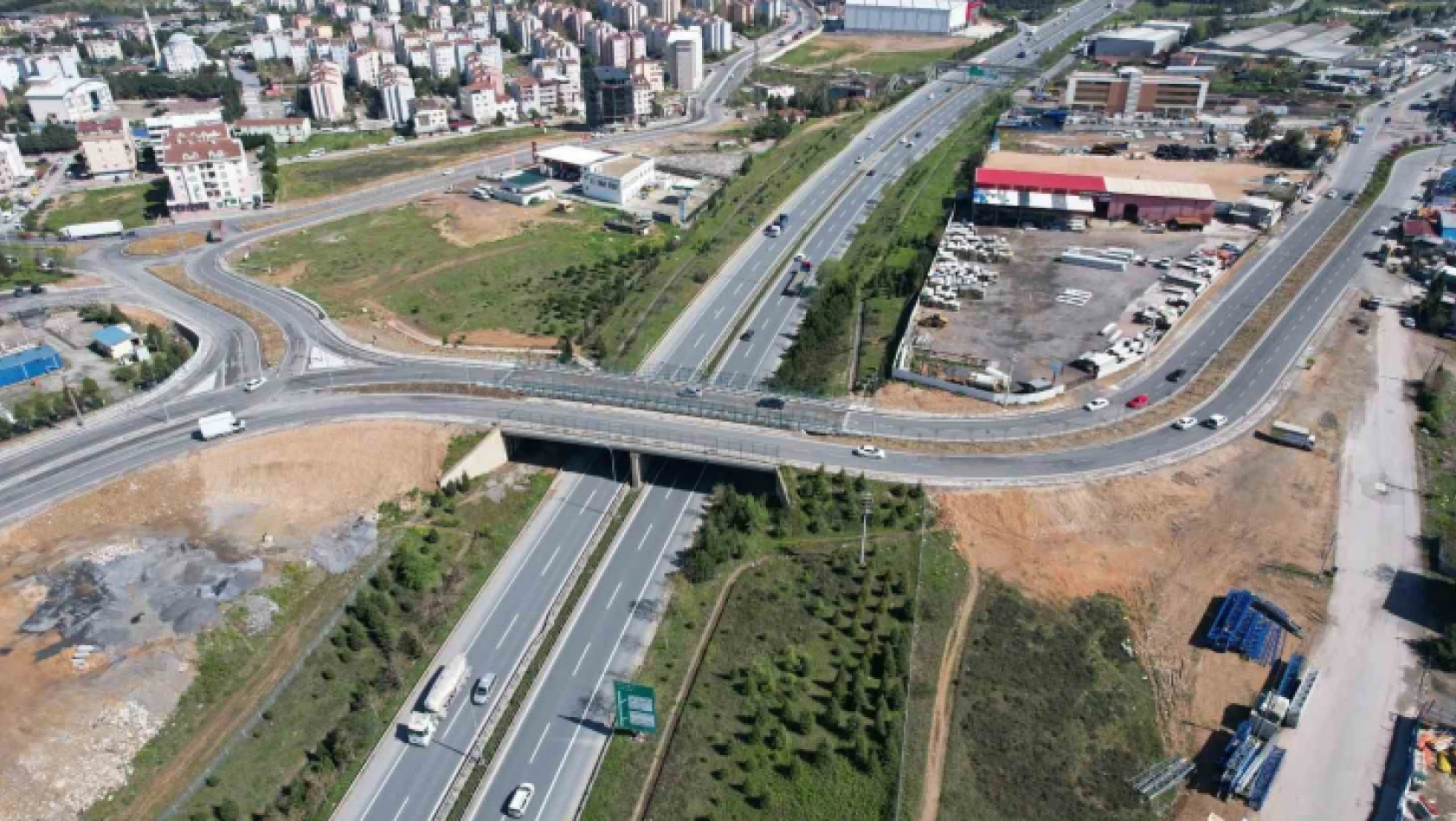 Çayırova Turgut Özal Köprüsü'nde trafik sorunu çözüldü