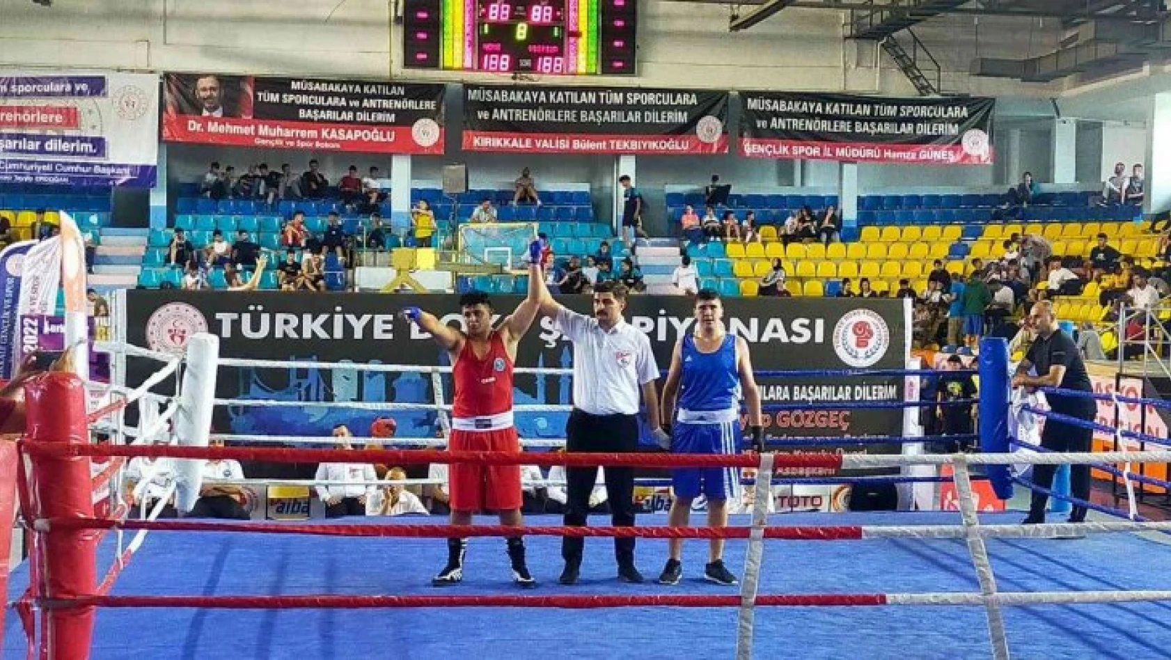 Çayırovalı boksörler, Kırıkkale'de 3. tura çıktı