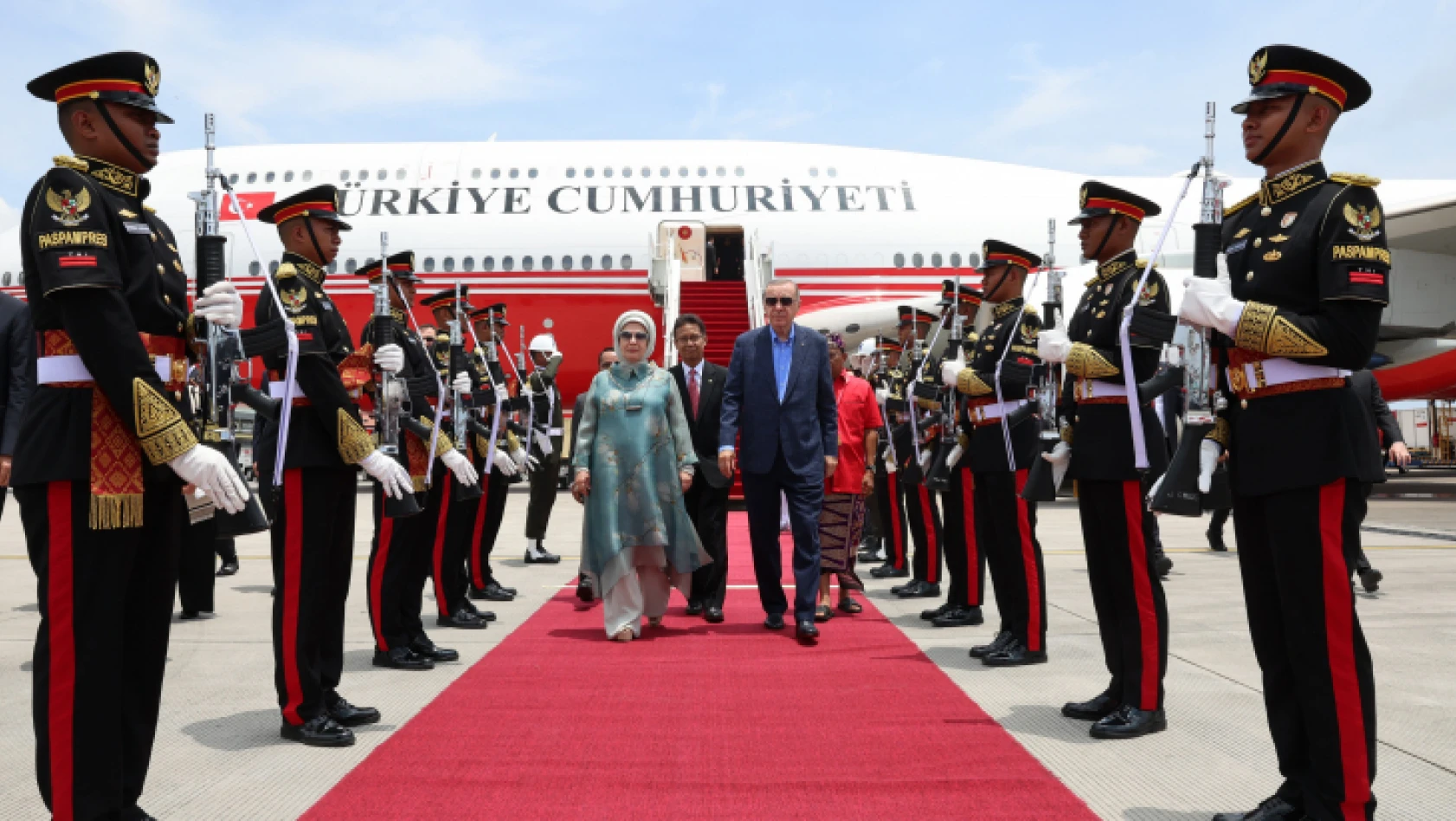Cumhurbaşkanı Erdoğan G20 zirvesi için Endonezya'da