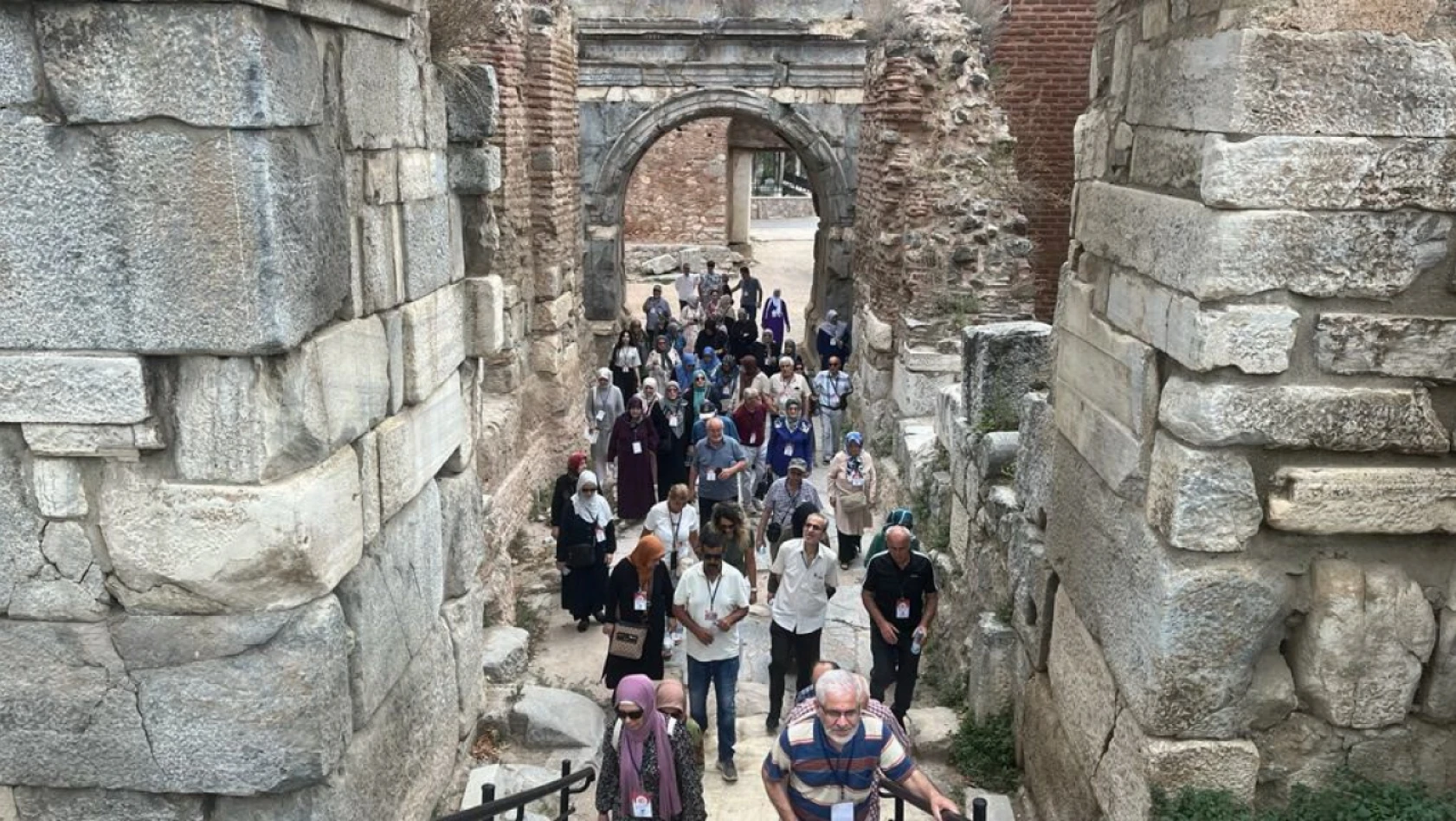 Derince'de kültür gezilerine yoğun ilgi