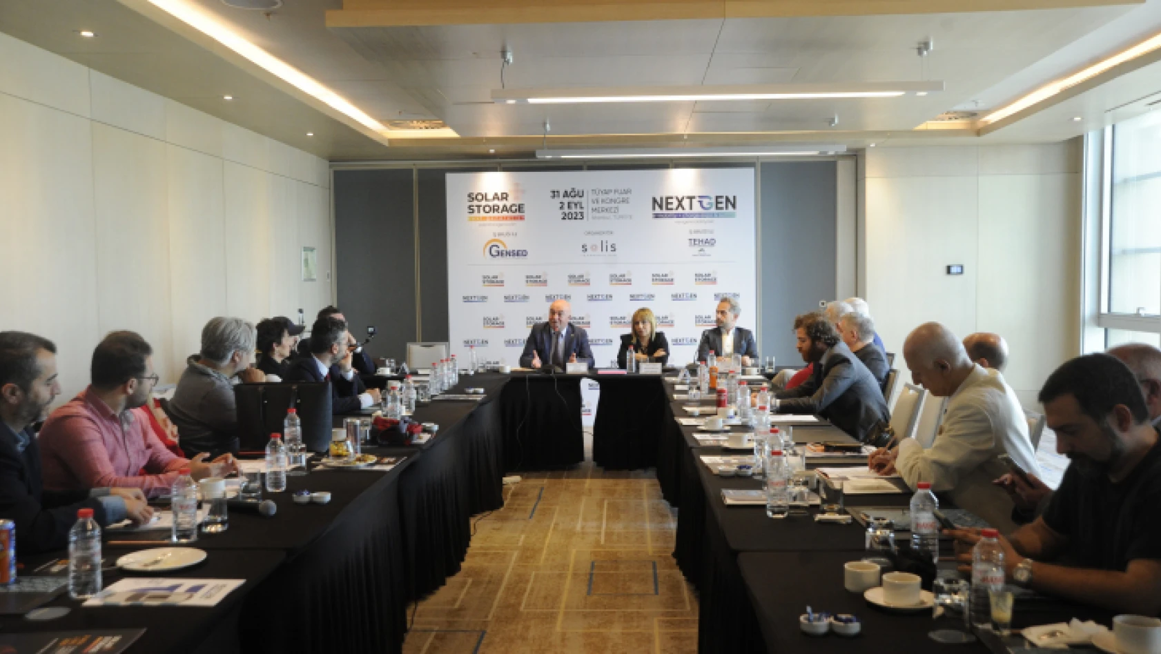 E-mobilite ve yenilenebilir enerji sektörü temsilcileri İstanbul'da bir araya geliyor