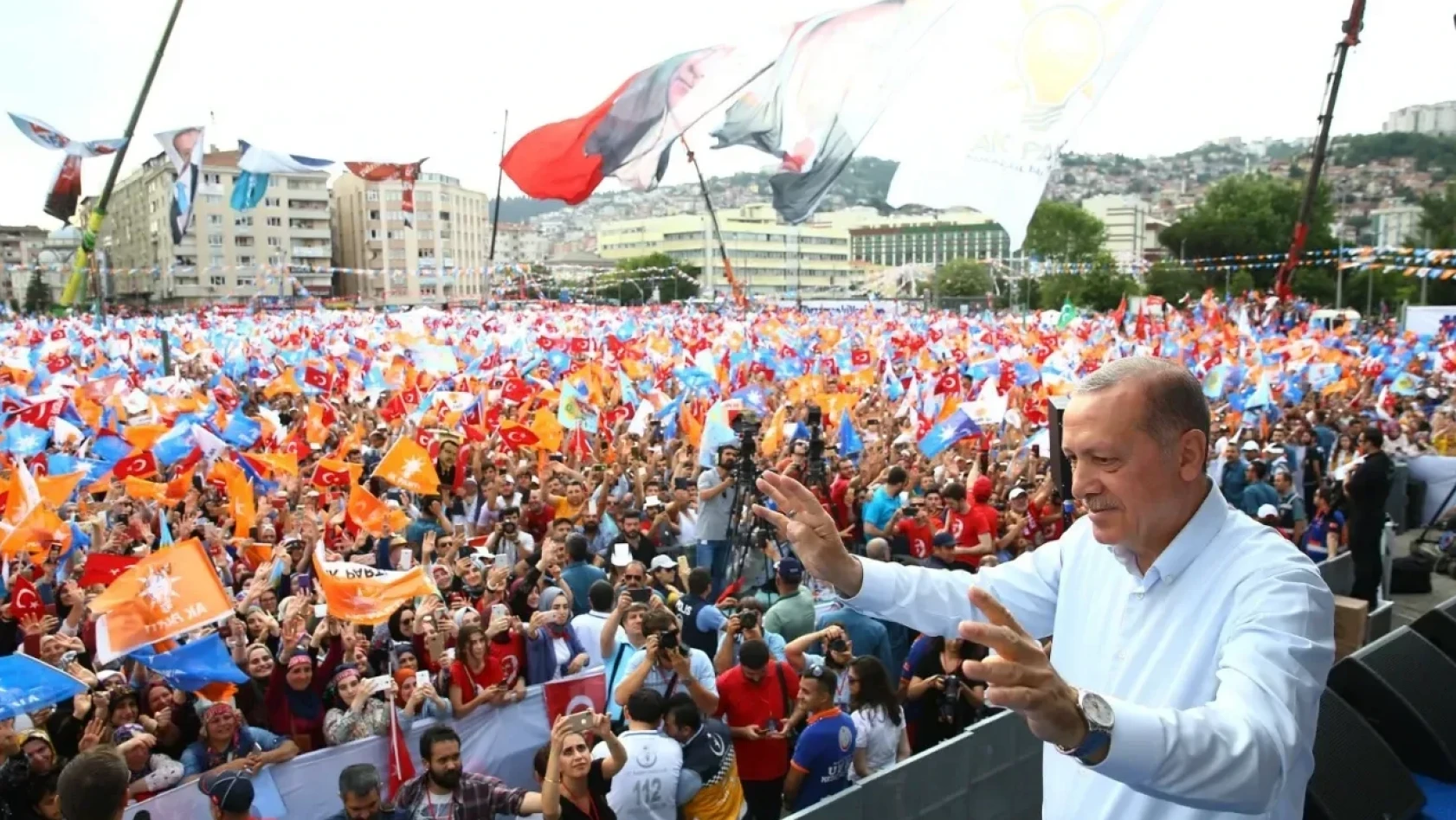 Erdoğan, Kocaeli'ye son miting için geliyor
