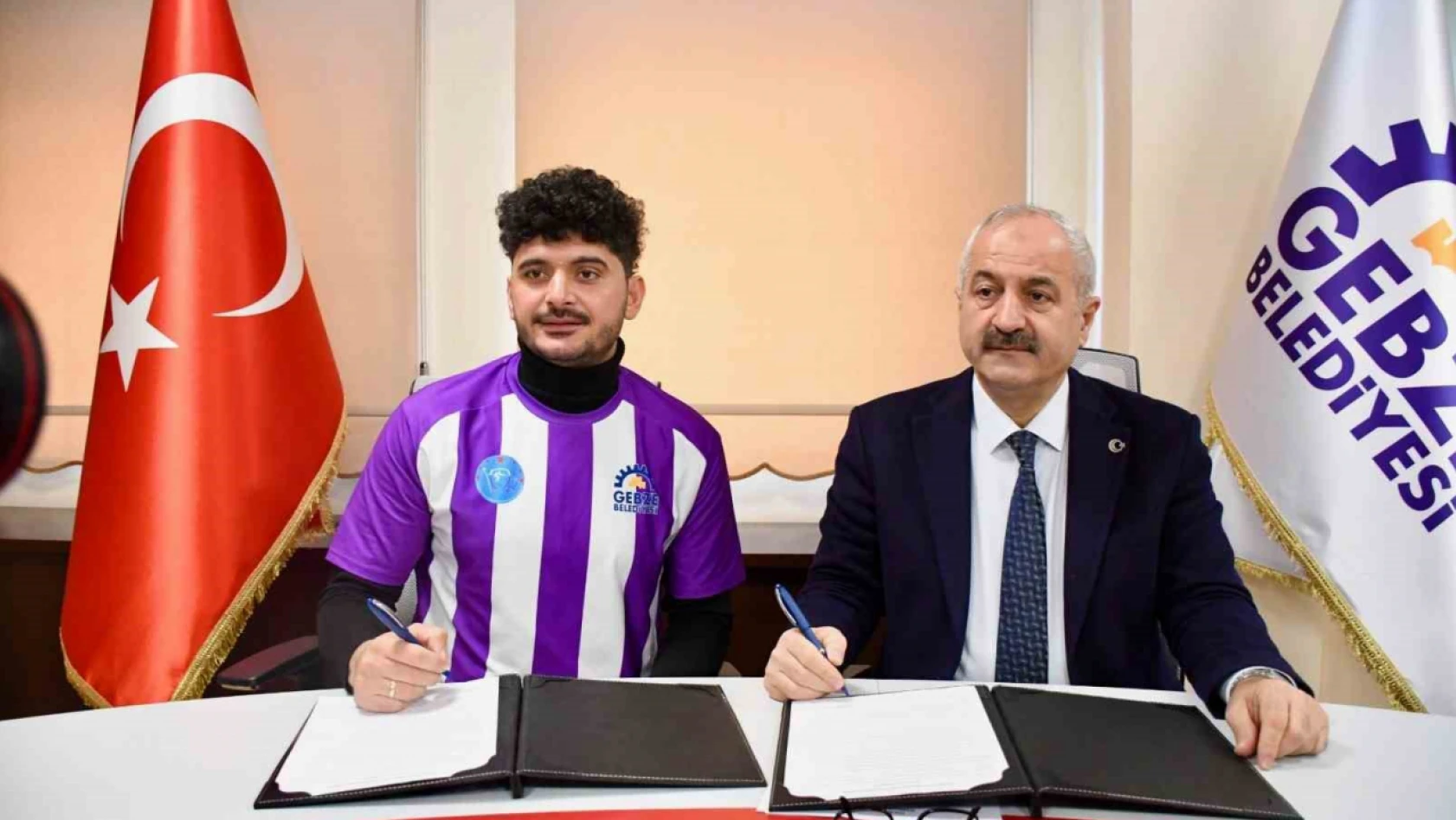 Gebze Belediyesi Ampute Futbol Takımı, Barış Telli ile sözleşme imzaladı