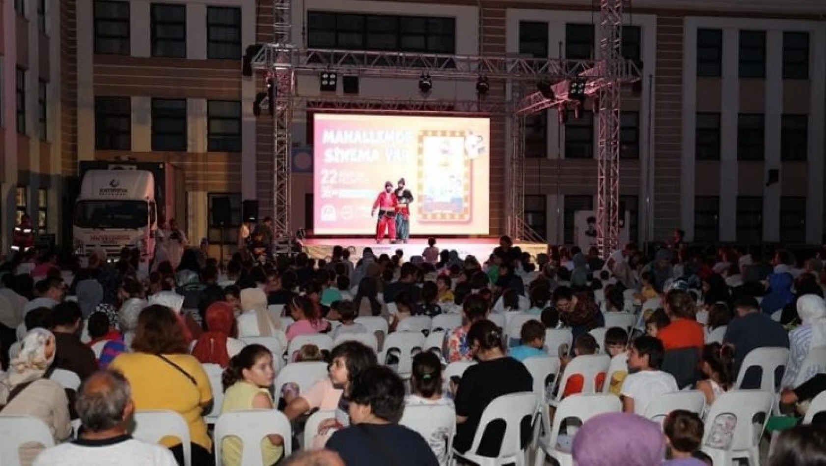 Gebze'de 'Mahallemde Sinema Var' etkinliği başladı