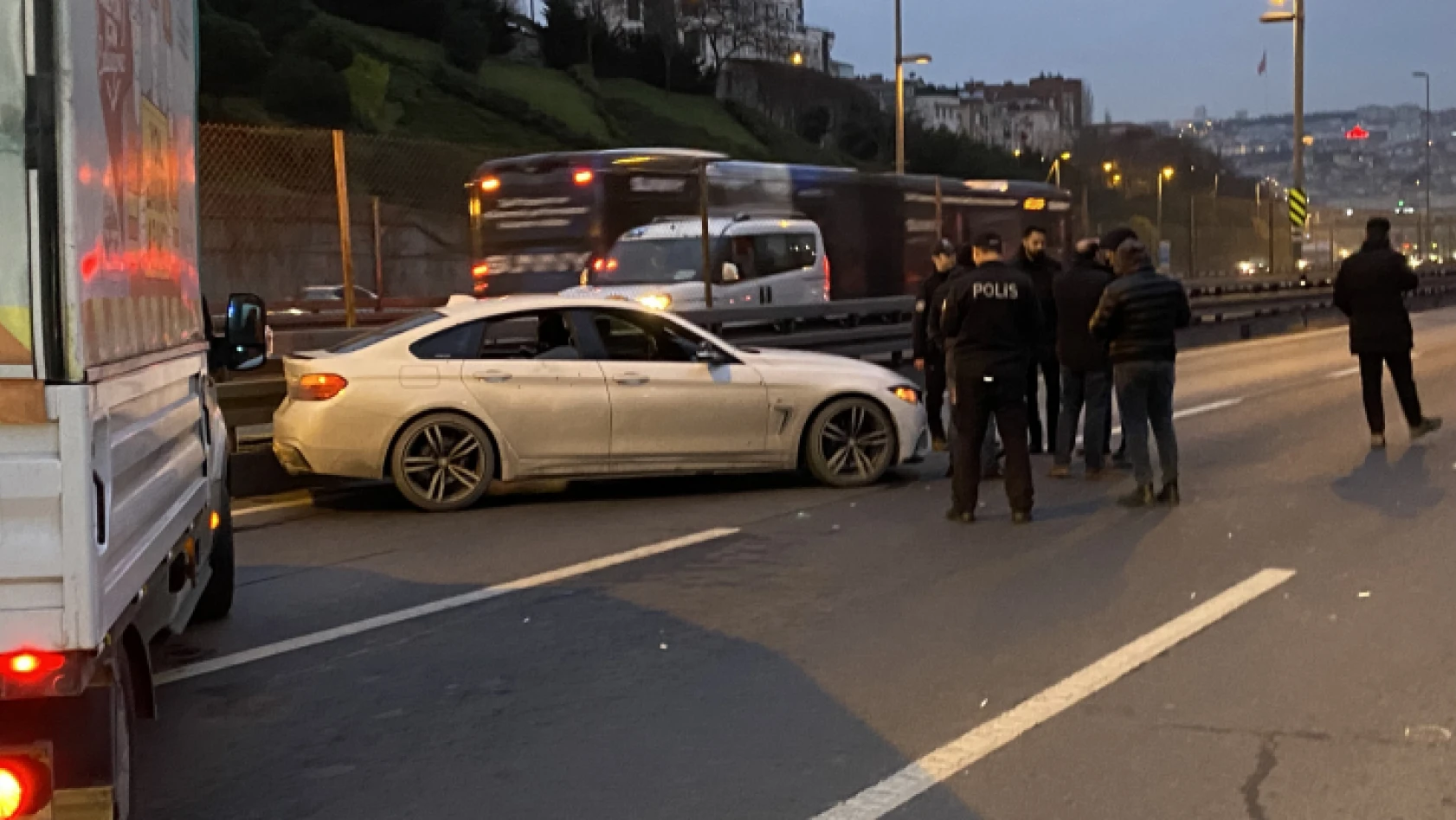 İstanbul'da otomobile silahlı saldırı: 1 ölü