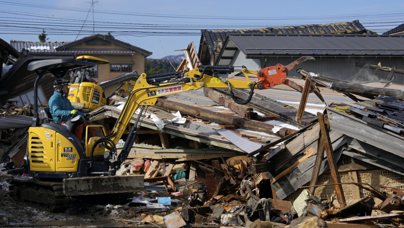 Japonya'daki 7,6'lık depremde 1 ay geride kaldı: 238 ölü, 19 kayıp