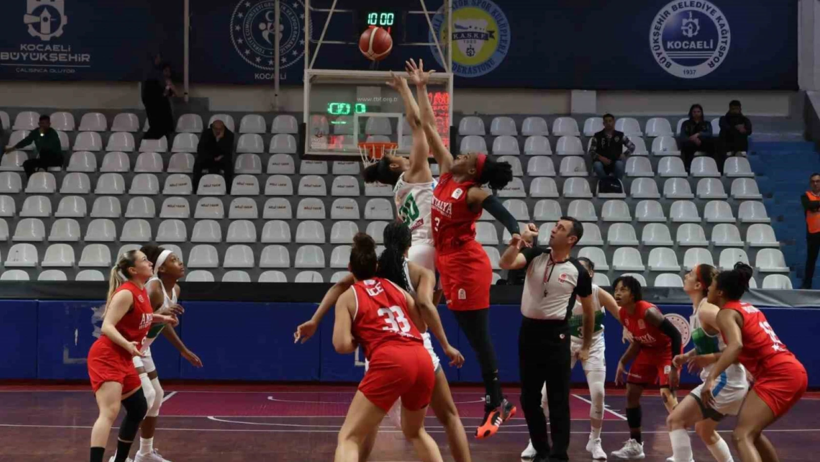 Kadınlar Basketbol Süper Ligi: İzmit Belediyespor: 102 - Antalya BŞB Toroslar: 79