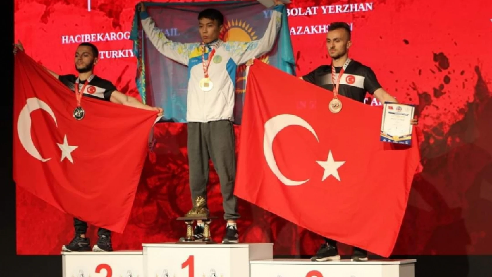 Kağıtspor, Dünya Bilek Güreşi Şampiyonası'ndan 9 madalya ile döndü