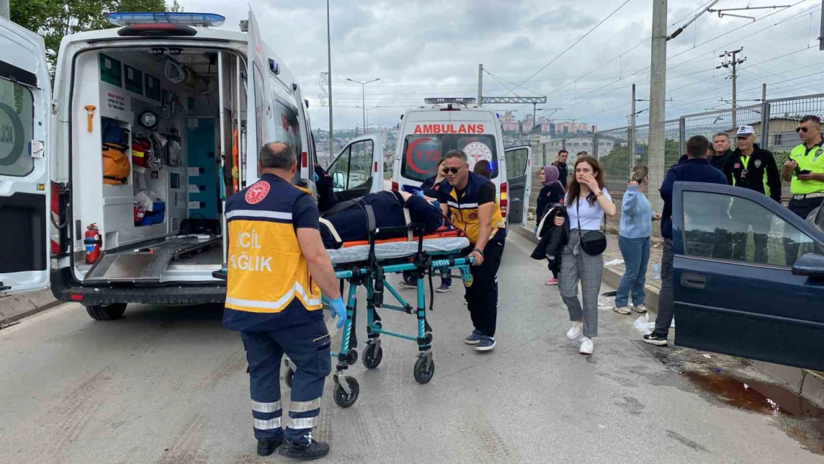 Kocaeli'de 'U' dönüşü kazası: 5 yaralı