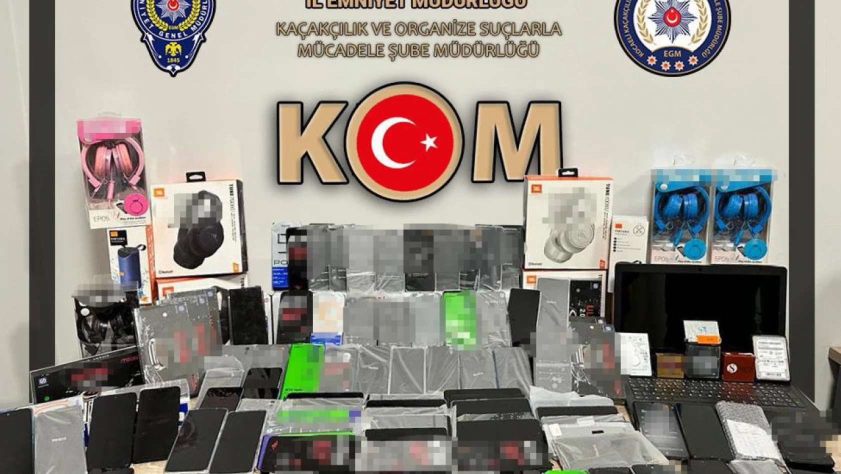 Kocaeli'de 115 gümrük kaçağı cep telefonu ele geçirildi