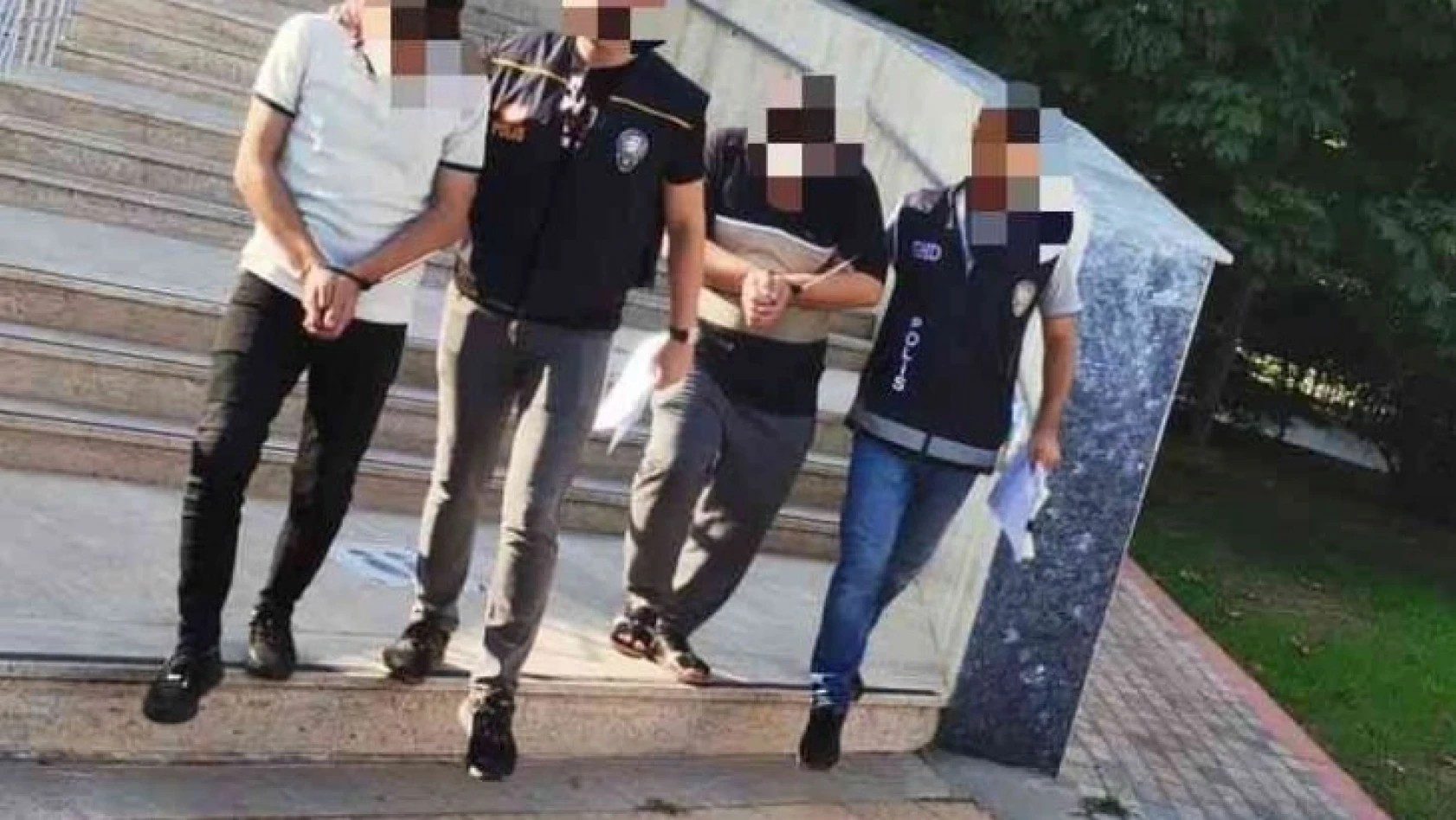 Kocaeli'de 2 göçmen kaçakçısı tutuklandı