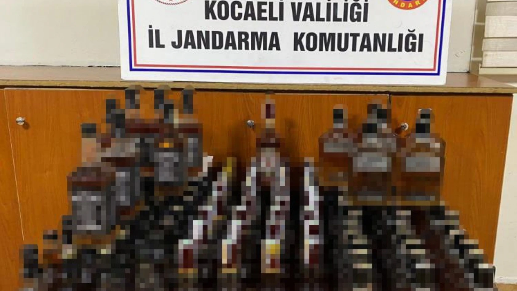 Kocaeli'de piyasa değeri 165 bin TL olan kaçak alkol ele geçirildi