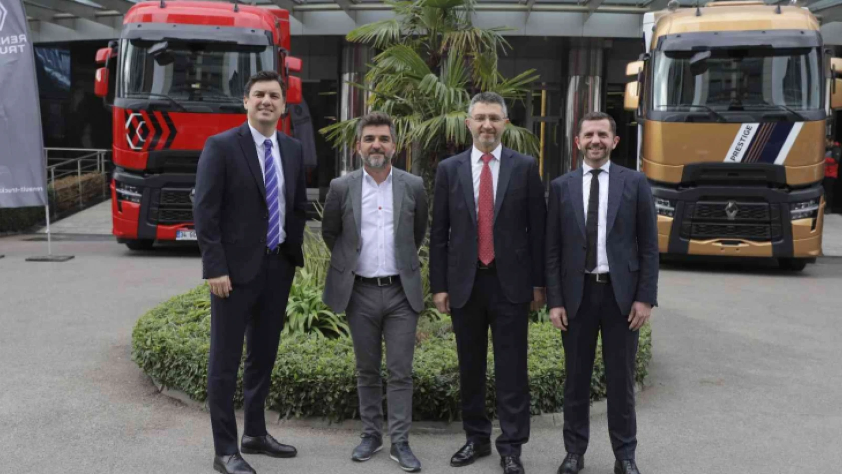 Renault Trucks Türkiye, 2022 yılını lider olarak tamamladı