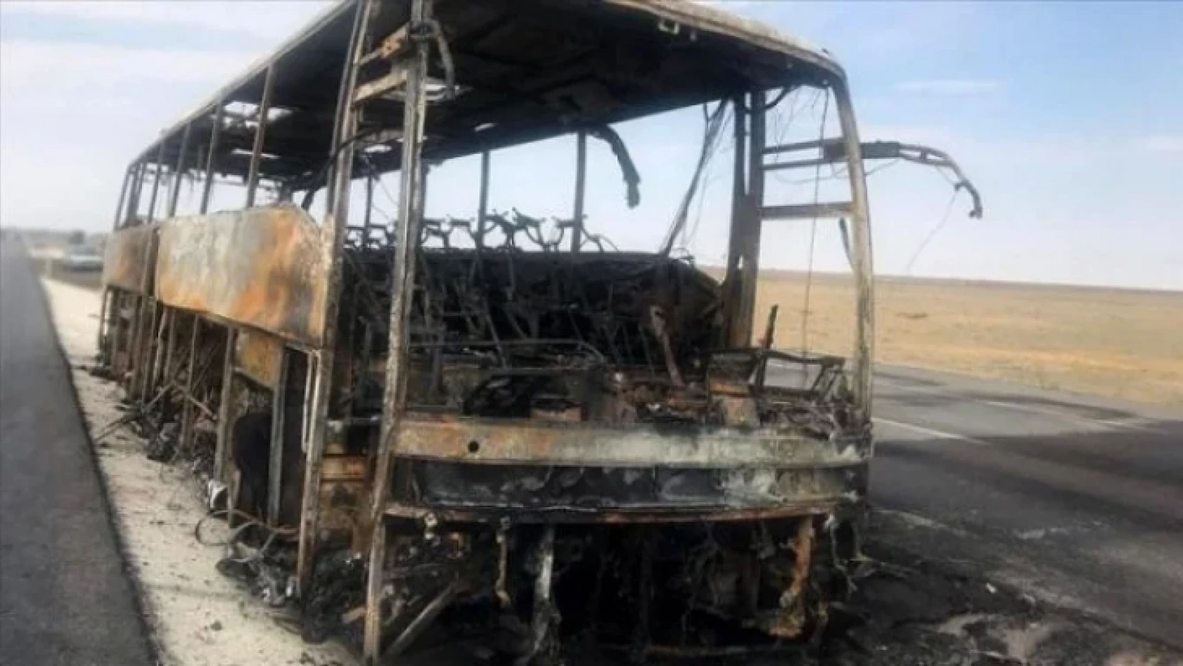Suudi Arabistan'da umrecileri taşıyan otobüs alev topuna döndü: 20 ölü, 29 yaralı