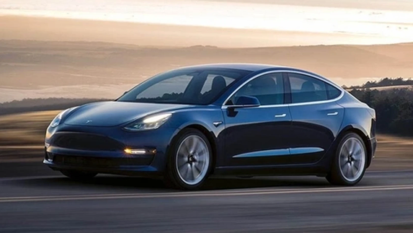 Tesla, ABD'deki 120 binden fazla aracını geri çağıracak