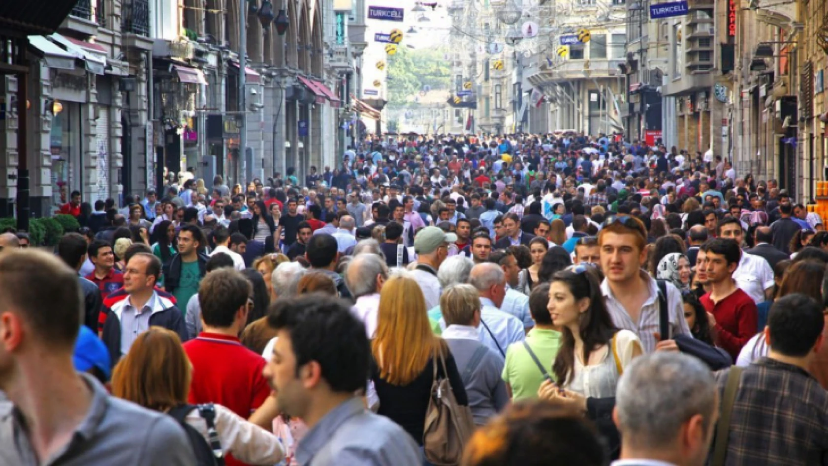 Türkiye'de nüfusun yüzde 49,9'u kadın, yüzde 50,1'i erkeklerden oluşuyor