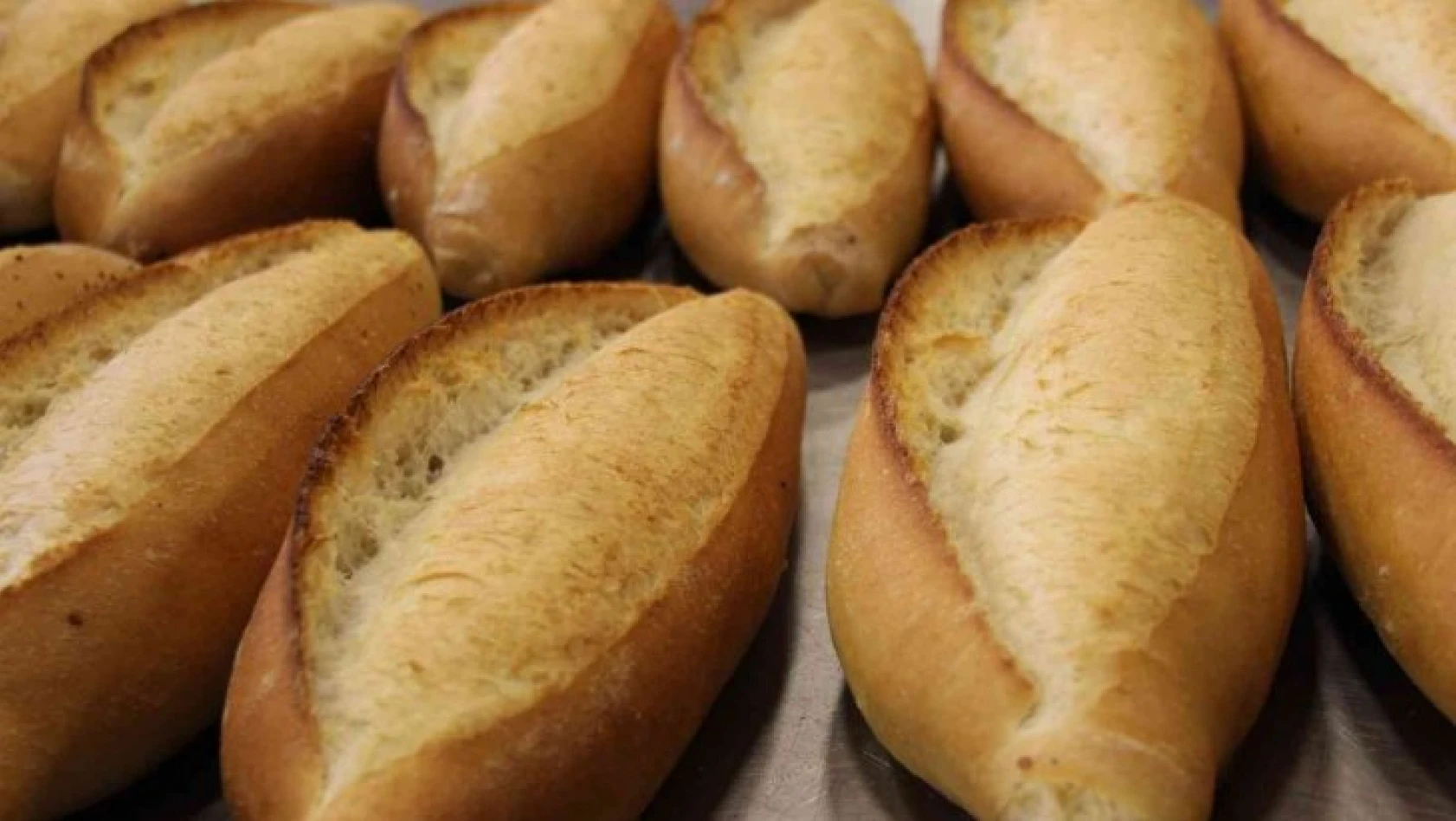 Türkiye Fırıncılar Federasyonu Başkanı: 'Ülke genelinde ekmeğin kilogram fiyatı 20 liradan satılmaktadır'