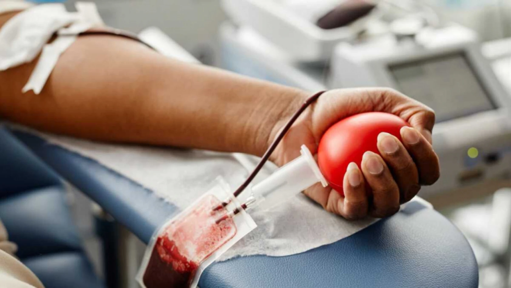 Uzmanı uyardı: Kan bağışında bulunduğunuz gün bol sıvı alın
