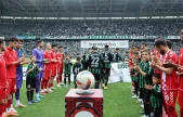 Şampiyon Kocaelispor son maçına alkışlarla çıktı