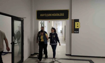 730 bin TL değerinde ziynet eşyası ve nakit para çalan 2 şüpheli yakalandı