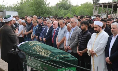 Feci kazada hayatını kaybetmişti: Motosiklet tutkunu genç kadın, son yolculuğuna uğurlandı