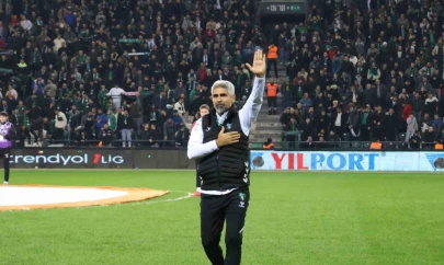 Kocaelispor'da Ertuğrul Sağlam 32, İsmet Taşdemir 37 puan topladı