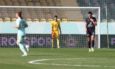 Kocaelispor, kaleci Batuhan Şen'in opsiyonunu kullanmadı