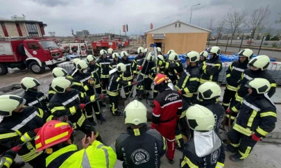 Yeni itfaiyeciler göreve hazır