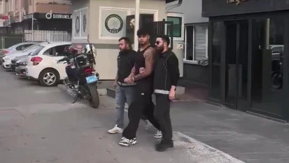 'Lvbel C5' lakaplı rapçinin adliyeye sevk edildiği anlara ait görüntüler ortaya çıktı
