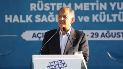 Bakan Özhaseki: 'İnsanların ilaç almak için eczacılara boyun büktüğü dönemleri de biliyoruz'