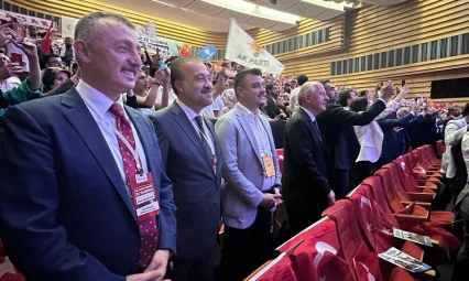 AK Parti yeni yaşını Ankara'da kutladı