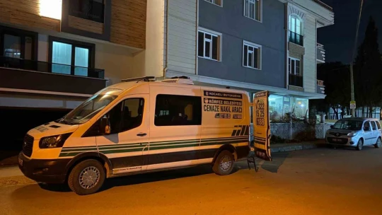 85 yaşındaki adam evinde ölü bulundu