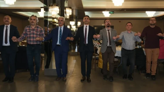 Artvinliler'den eğitim camiasına vefa gecesi
