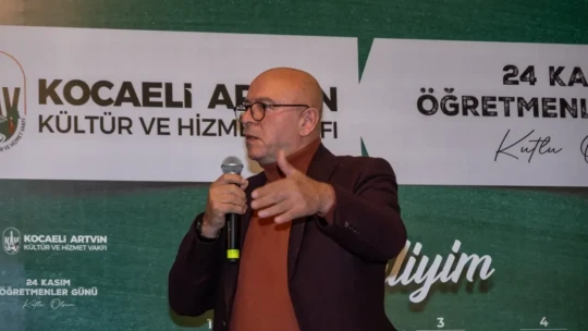 Artvinliler'den eğitim camiasına vefa gecesi
