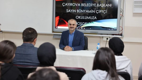 Başkan Çiftçi'den gençlere: 'Hayatta karşılaştığınız herkes sizin için bir tecrübedir'