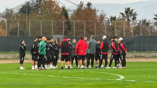 Ertuğrul Sağlam: 'Liderliğin keyfini yaşıyoruz'