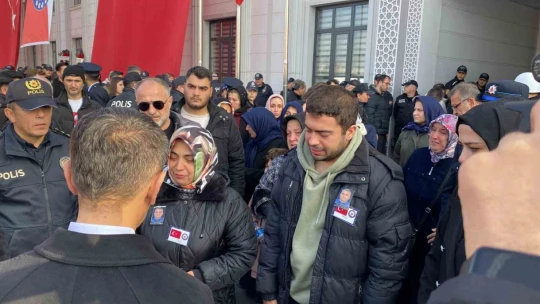 Hayatını kaybeden polis için tören düzenledi