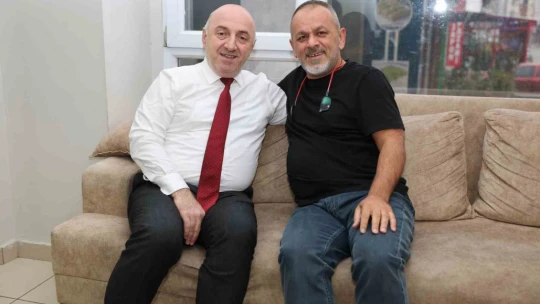 Her sabah aynı gelenek