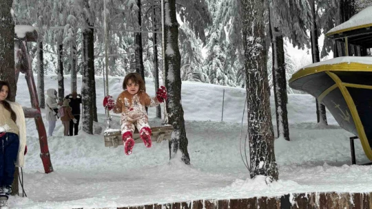 Kartepe kar ile şenlendi