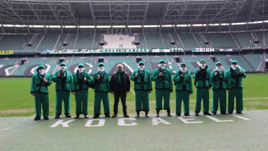 Kocaelispor'dan görülmemiş yeni yıl kutlaması