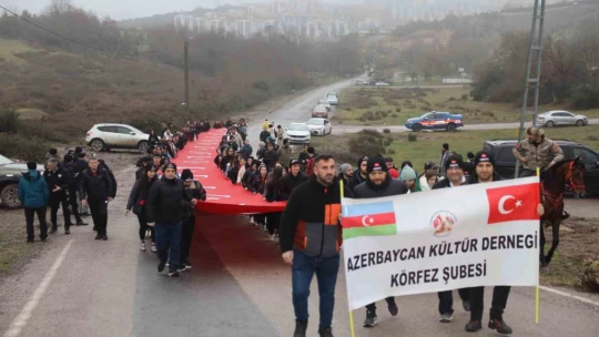 Körfezliler Sarıkamış şehitleri için yürüdü
