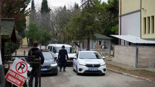 Lisede tartıştığı okul arkadaşını tornavida ile yaraladı