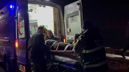Özçekim yapmak isterken düşen genç kadın böyle kurtarıldı